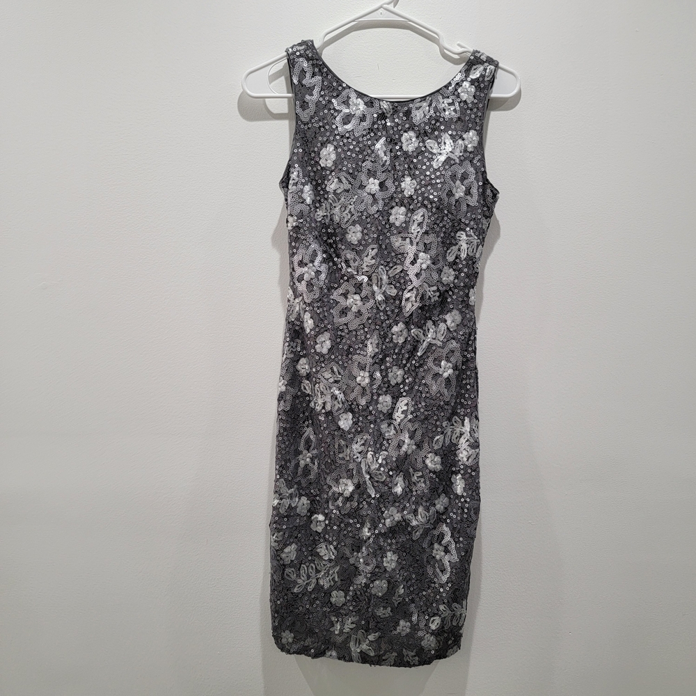 🆕️Aidan Mattox Gray And Silver Floral Sequin Midi Dress Sz 4